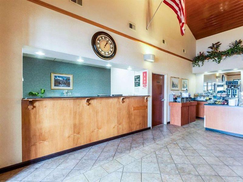 Econo Lodge Inn&Suites Middletown Zewnętrze zdjęcie