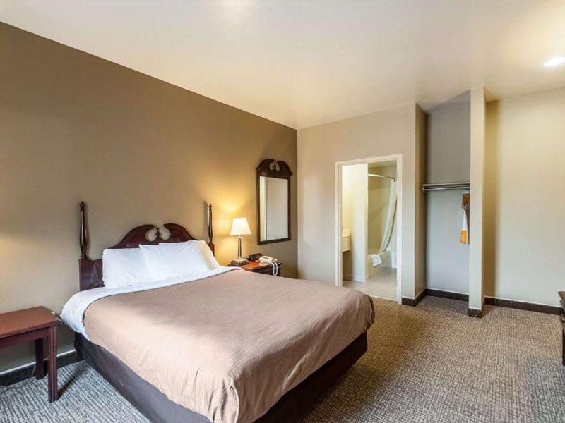 Econo Lodge Inn&Suites Middletown Zewnętrze zdjęcie